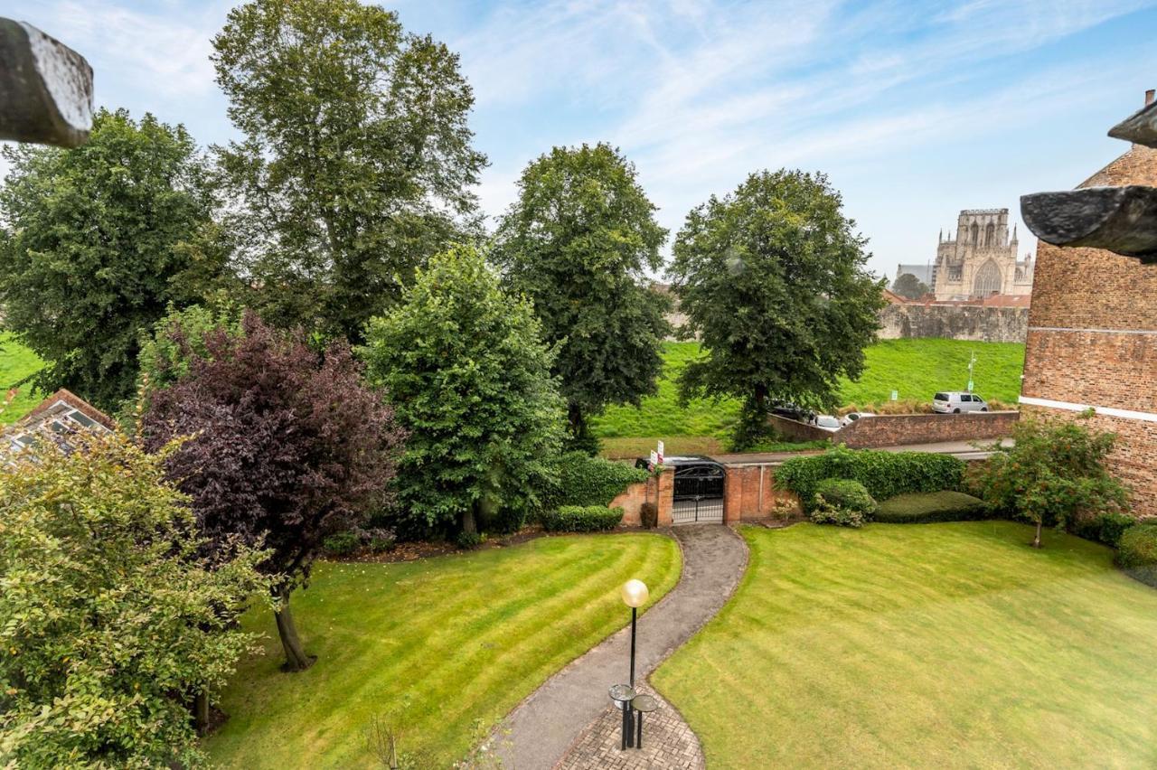 Stylish Apt With Minster Views I Pass The Keys York Zewnętrze zdjęcie