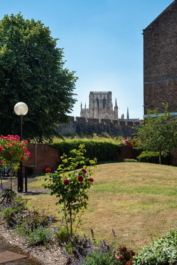 Stylish Apt With Minster Views I Pass The Keys York Zewnętrze zdjęcie